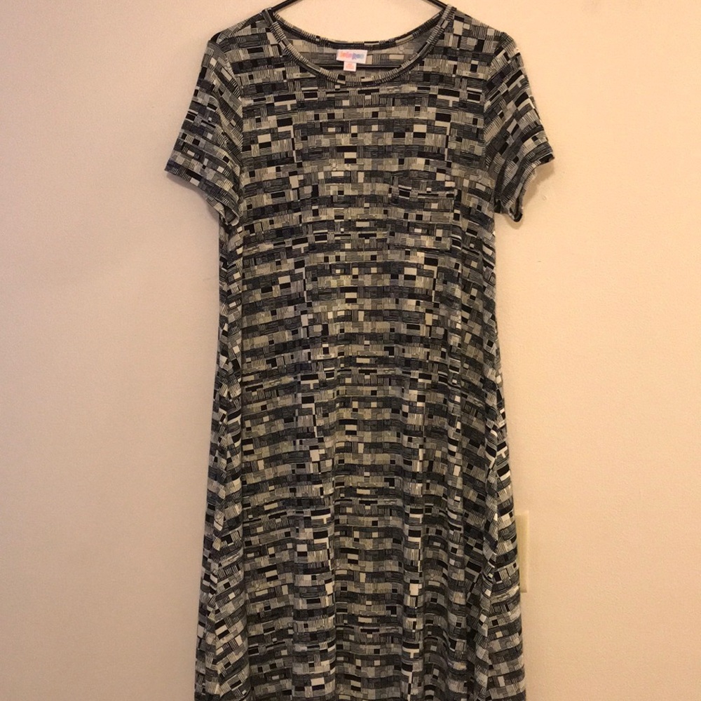 Lularoe Carly